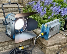 Arri 1200w Compact Daylight HMI, Ballast, Header Cable and Bulb: working order