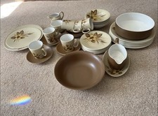 Vintage 6 Setting Dinnerware