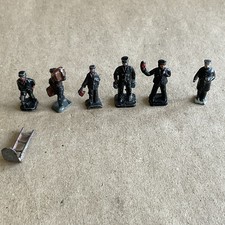 Master Models Set 1 Station Staff - Later Set + Early Station Master - OO Gauge