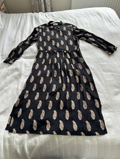 Toast Navy Crepe Navy Blue Beige Paisley Midi Dress Size 14 Pockets Button Bust 