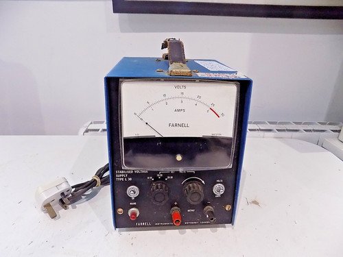 Farnell instruments type - type, l30