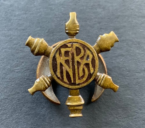 Vintage enamel badge - vintage,