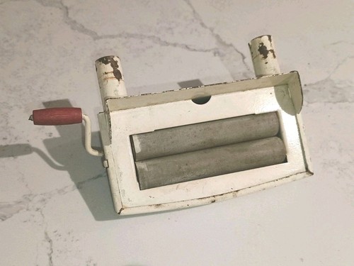 Vintage laundry roller - laundry,