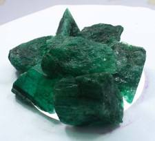 1000 Ct Natural Emerald Green