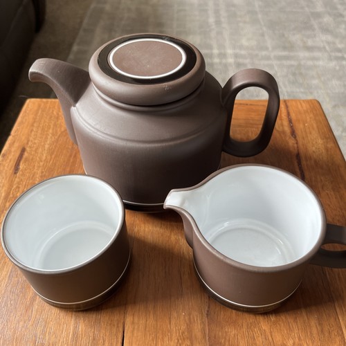 Hornsea contrast teapot - contrast, milk