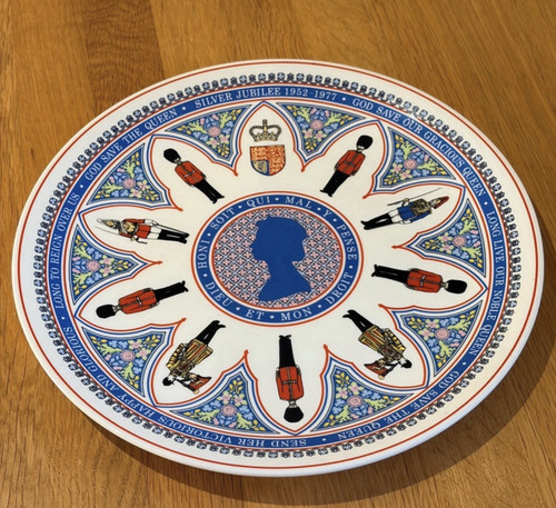 Wedgwood queen elizabeth - wedgwood,