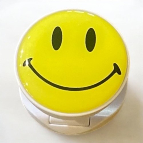 Universal smiley face folding - universal,
