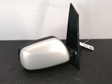 TOYOTA AVENSIS VERSO MK1 DOOR