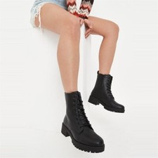 MISSGUIDED BLACK LACE UP