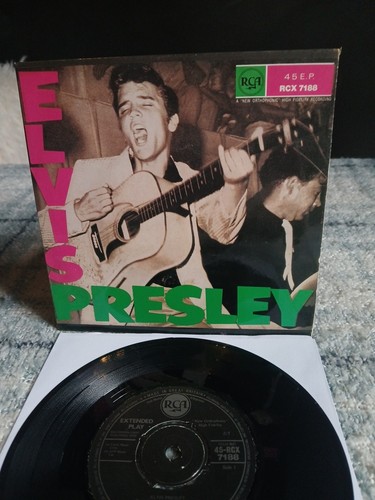 Elvis presley self titled - elvis, 7"