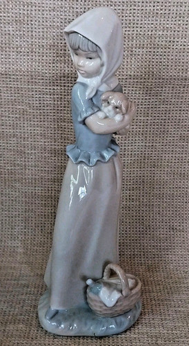 Nao lladro protecting - nao, the