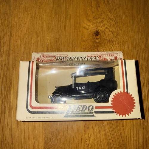 Lledo 1935 model ford - lledo, a