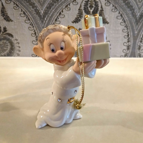 Lenox disney dopey holiday - lenox,
