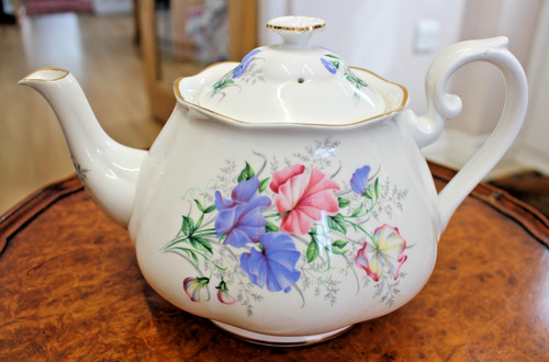 Large royal albert - albert, friendship