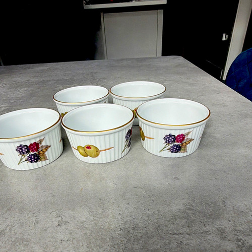 Wedgwood evesham ceramic fruit - evesham,