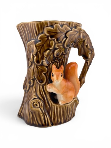 Sylvac pottery 4241 squirrel - sylvac,