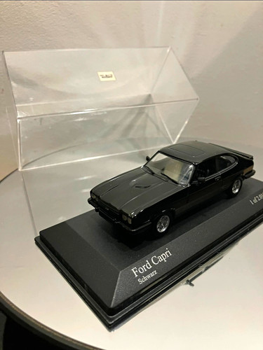 Black ford capri minichamps - ford,