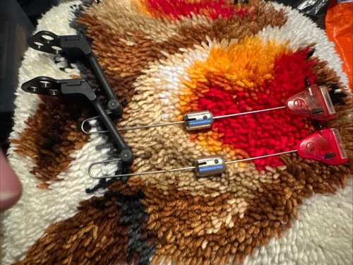Two fox micro swingers - two,