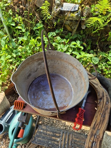 Large metal cooking pot see - metal,
