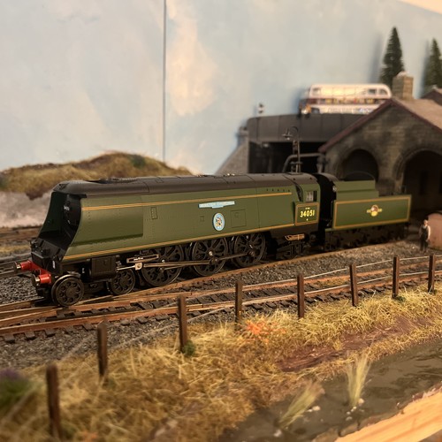 Hornby r3866 battle britain - hornby,