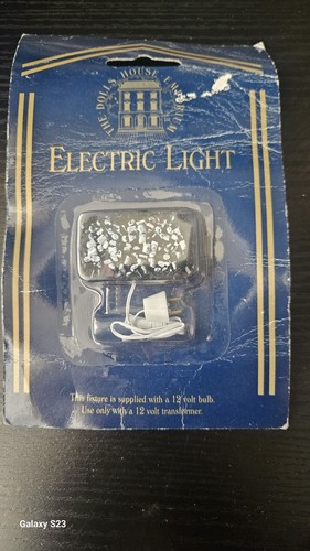 The dolls house electroc light - the,