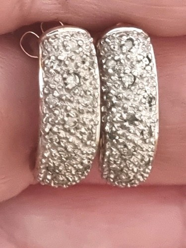 Stunning 9ct gold diamond - gold,