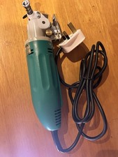 Round Fabric Cutting Machine RSD-100 55W Rotary Cloth Cutter (220–240V, UK Plug)