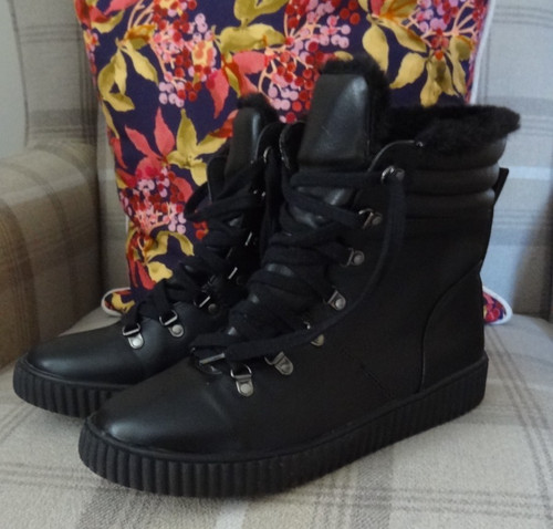 Marks spencer black - &,