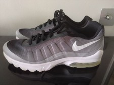 Nike Air Max Invigor - Dark