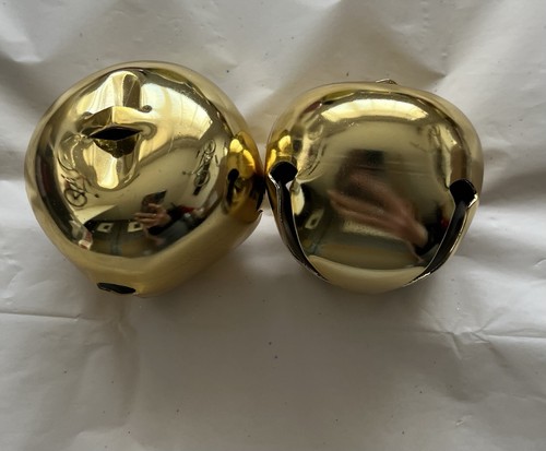 Large gold metal jingle bells - gold,