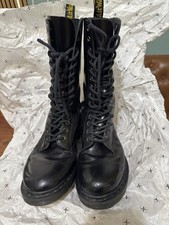 Dr. Martens 14-Eye Black