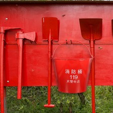 1pc Red Emergency Sand Buckets
