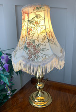 VINTAGE VICTORIAN STYLE GOLD BRASS BEDSIDE TABLE FLORAL LAMP FRINGED SHADE 15"H