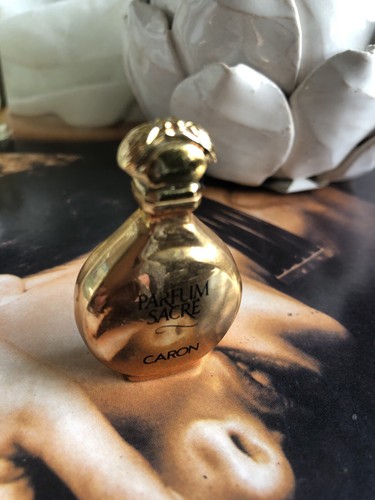 Parfum sacre gold bottle - parfum,