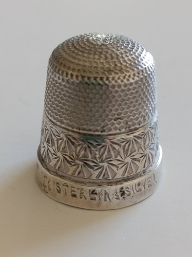 Sterling silver small thimble - silver,