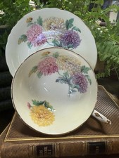 Beautiful Vintage Bone China Paragon “Chrysanthemum” Gold Gilt Tea Cup & Saucer