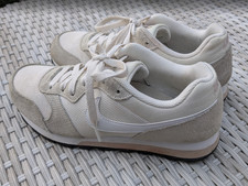 Nike Womens UK 5 EU 38 US 7.5 Md Runner 2 Trainers 749869 White Beige Cream