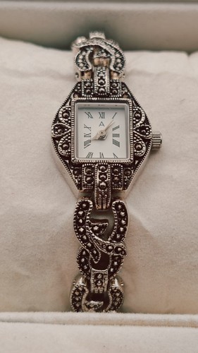 Boxed vintage avon icw - vintage, ladies