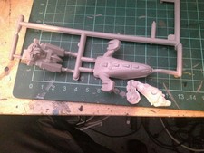 space crusade chaos plastic dreadnought upper & lower body + 1 leg