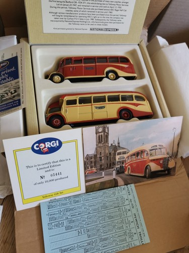 Corgi buses yelloway aec - corgi,