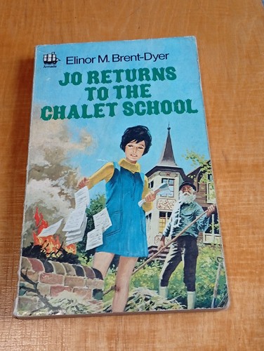 Returns the chalet - returns,