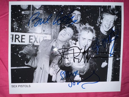 Sex pistols signed 8x10 johnny - sex,