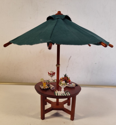 Reutter miniatures dollhouse - miniatures,
