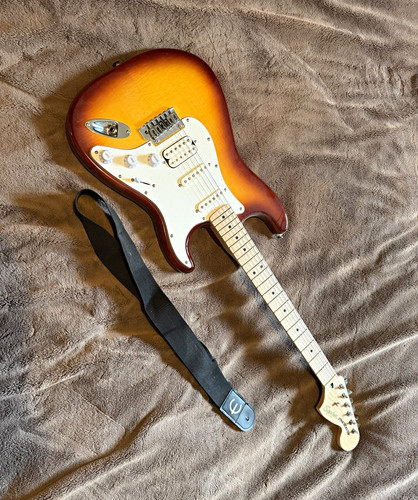 Squier affinity hss strat - affinity,