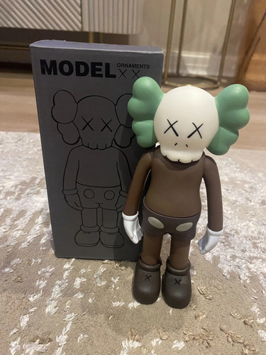 Kaws brown figure box - figure,