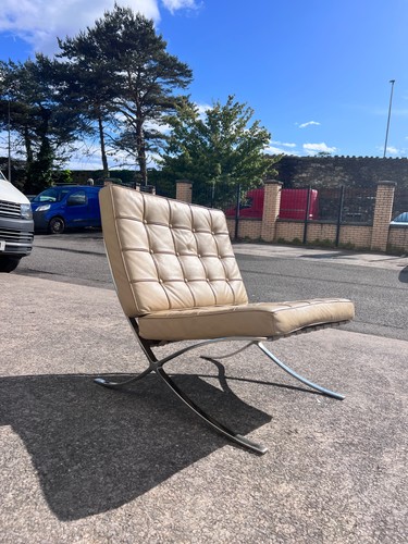 Barcelona style armchair - barcelona, in