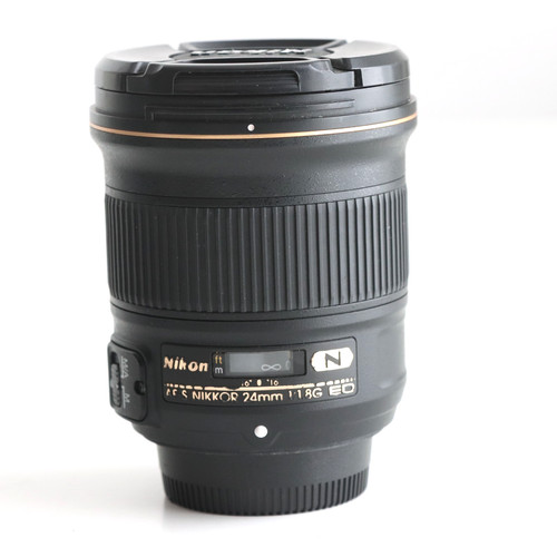 Nikon nikkor 24mm lens - af-s,