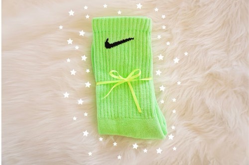Tie dye neon green - tie, socks