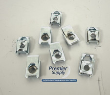 8 x LAND ROVER DEFENDER