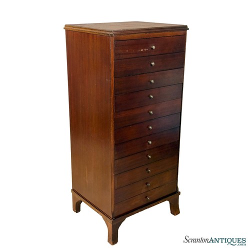 Antique traditional mahogany - traditional,